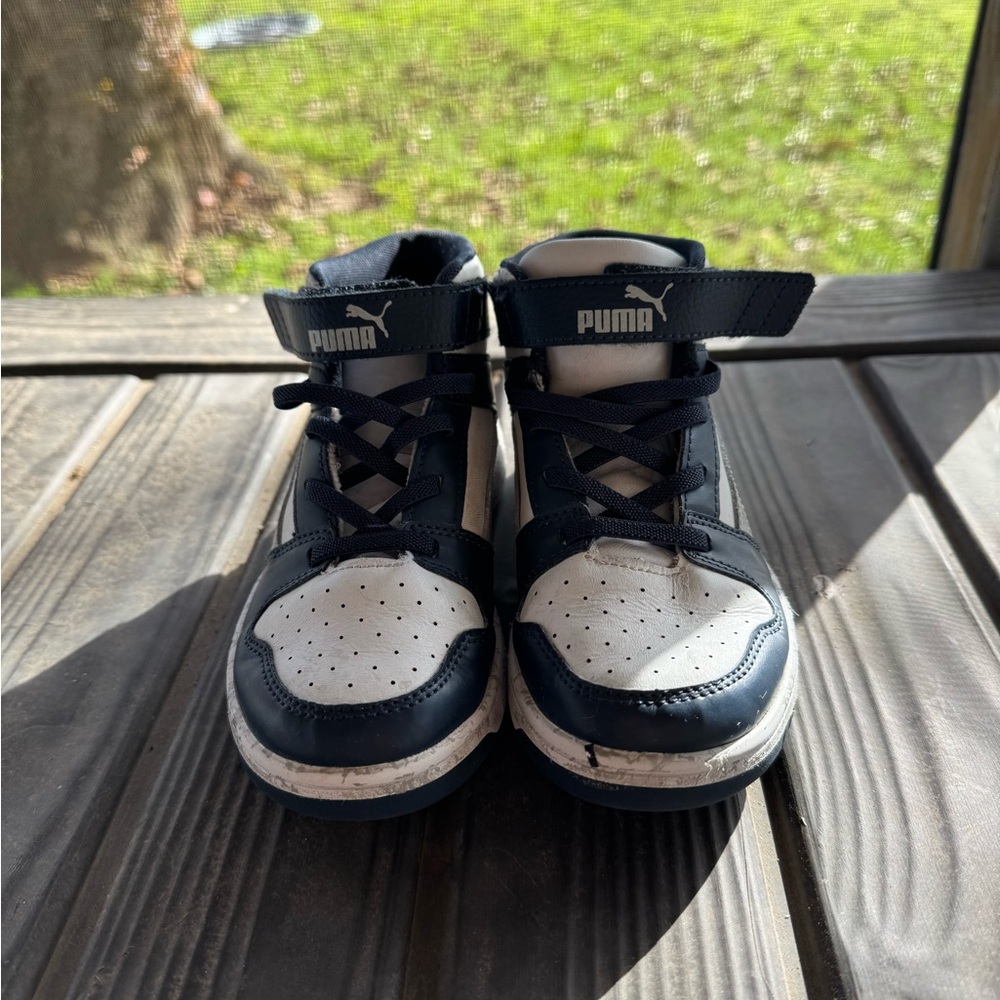 Puma Kids' Sneakers in Navy and White